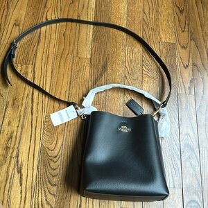 Coach Mollie Bucket Bag 22